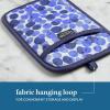 SUR LA Table Kitchen Essentials Fresh Blueberries Fruit Potholder 2-Pack Set, Heat Resistant, 100% Cotton, Flexible Non-Slip Silicone Grip, Blue/White, 7″x10″(Blue/White)