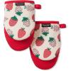 SUR LA Table Kitchen Essentials Quirky Strawberries Fruit Mini Oven Mitt 2-Pack Set, Heat Resistant, 100% Cotton, Flexible Non-Slip Silicone Grip, Pink/Green/Cream, 5.5″x8″(Pink/Green/Cream)