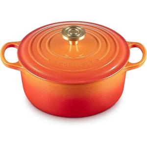 Le Creuset Enameled Cast Iron Signature Round Dutch Oven, 7.25 qt., Sea Salt(Flamme Doree)