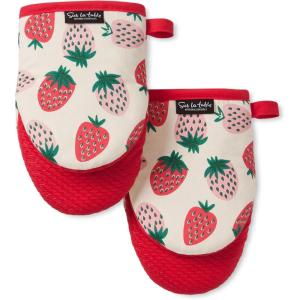 SUR LA Table Kitchen Essentials Quirky Strawberries Fruit Mini Oven Mitt 2-Pack Set, Heat Resistant, 100% Cotton, Flexible Non-Slip Silicone Grip, Pink/Green/Cream, 5.5″x8″(Pink/Green/Cream)