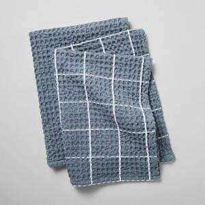 Sur La Table Washed Waffle Kitchen Towels – Set of 2 Ultra-Absorbent 28″ x 20″ Cotton Dish Towels with Soft Textured Weave, Non-Scratch, Machine Washable for Everyday Use, Charcoal(Dove Grey)