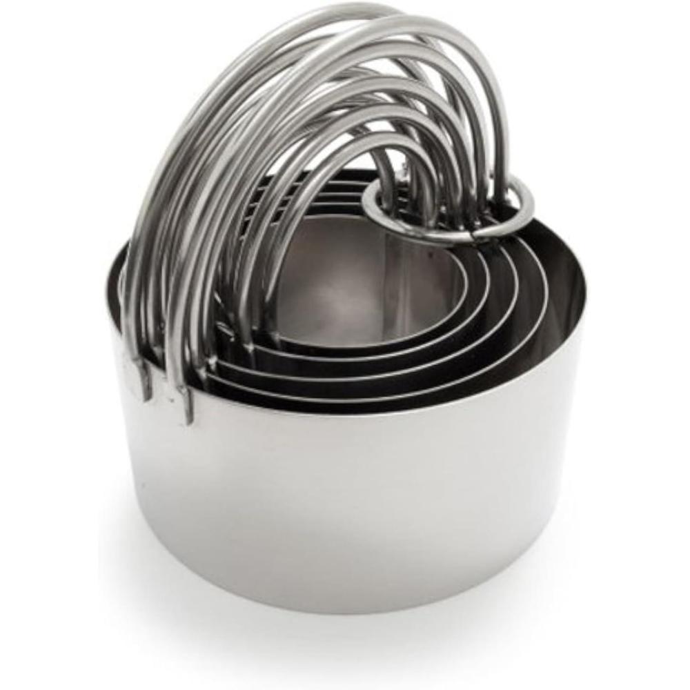 imageSur La Table Stainless Steel Round Biscuit Cutters Set of 5 Silver