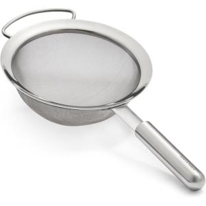 Sur La Table Stainless Steel Sieve – 7″ Fine Mesh Strainer with Weighted Ergonomic Handle – 18/8 Non-Corrosive Metal for Sifting, Rinsing & Straining