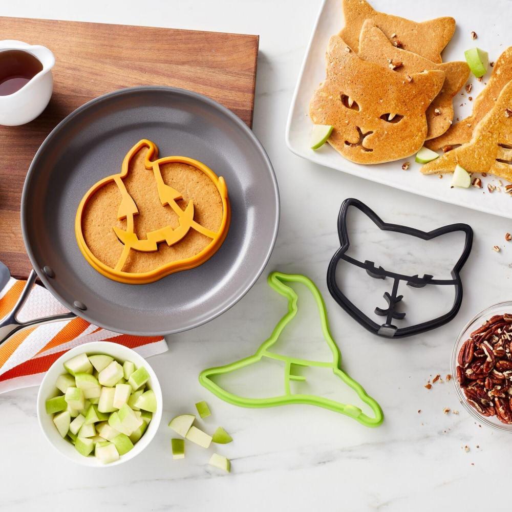 imageSur La Table Halloween Egg amp Pancake Molds Set of 3 Multi