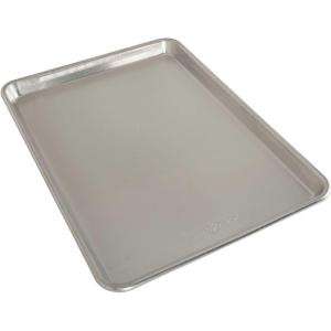Nordic Ware Natural Aluminum Commercial Baker’s Quarter Sheet