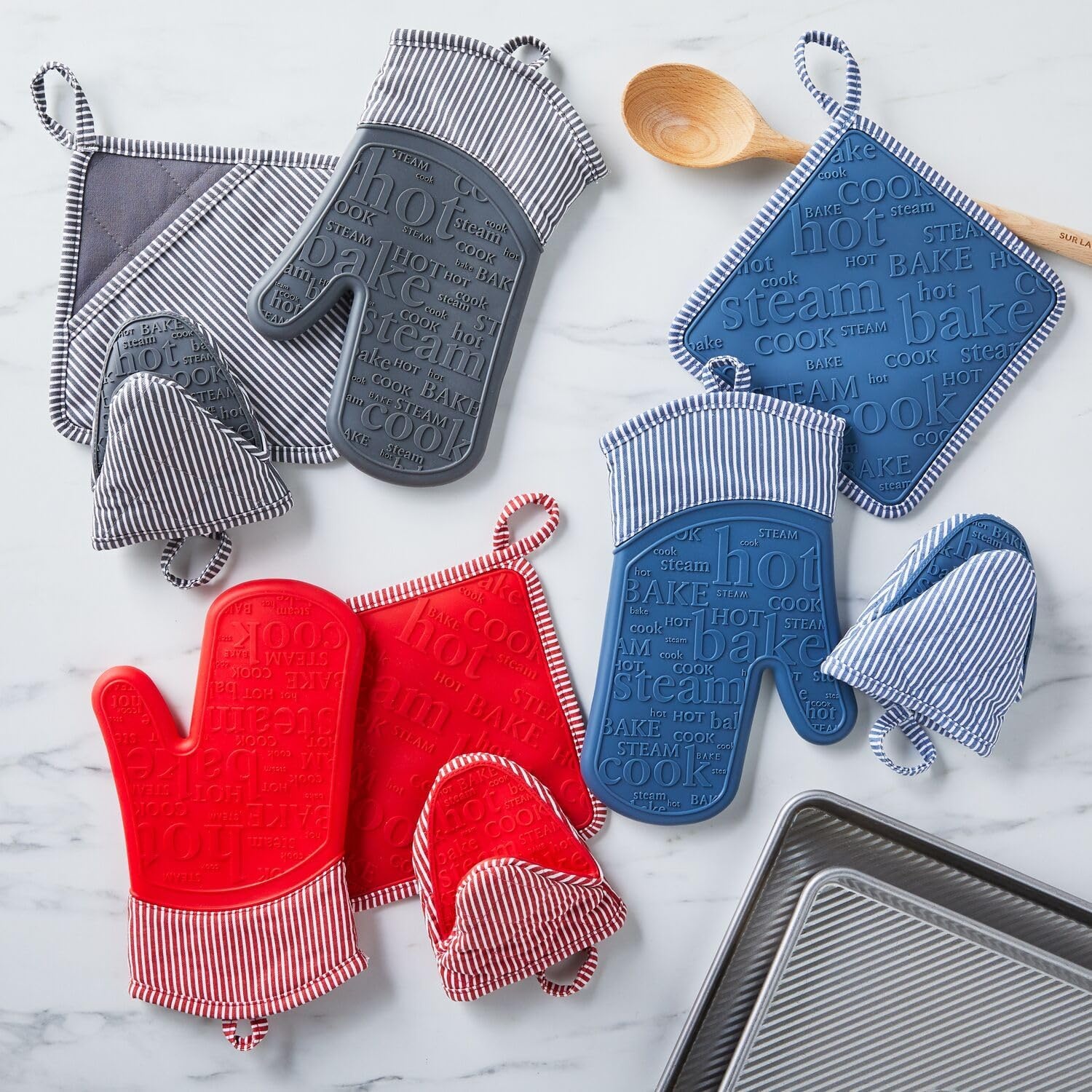 image:imageSur La Table Silicone Striped Mini Pinch Mitt GrayRed