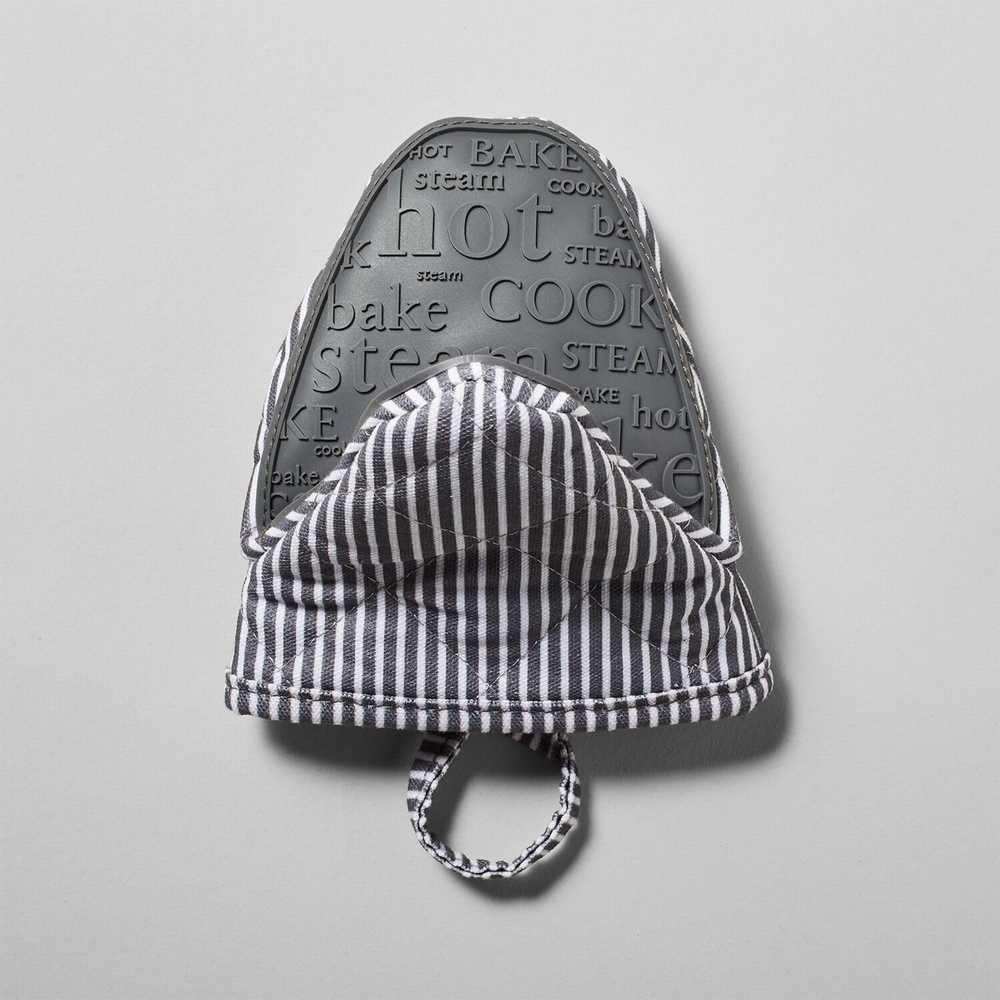 image:imageSur La Table Silicone Striped Mini Pinch Mitt GrayGray