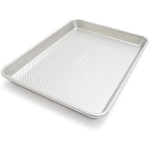 Sur La Table Passover Seder Plate, Ivory, Porcelain with Six Labeled Sections for Traditional Jewish Holiday Service