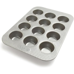 Sur La Table Platinum Pro Standard Muffin Pan, 12 Count, Silver
