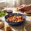 Sur la table Lucent Reactive Glaze Pasta Bowl, Navy