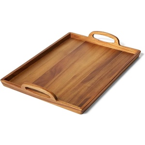 Sur la table Acacia Wood Tray , Brown